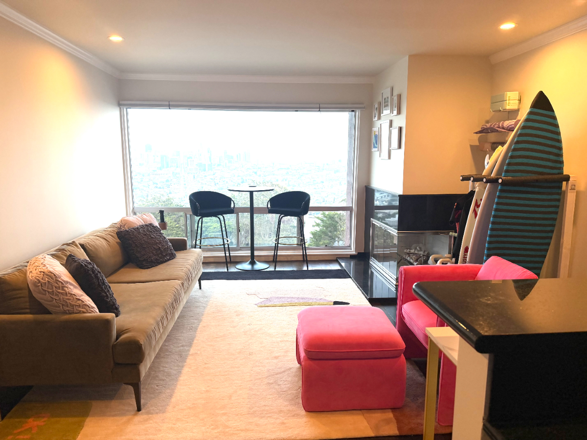 Top-Floor Clarendon Heights Condo | Panoramic SF Views, Parking & In-Unit Laundry - Photo 3