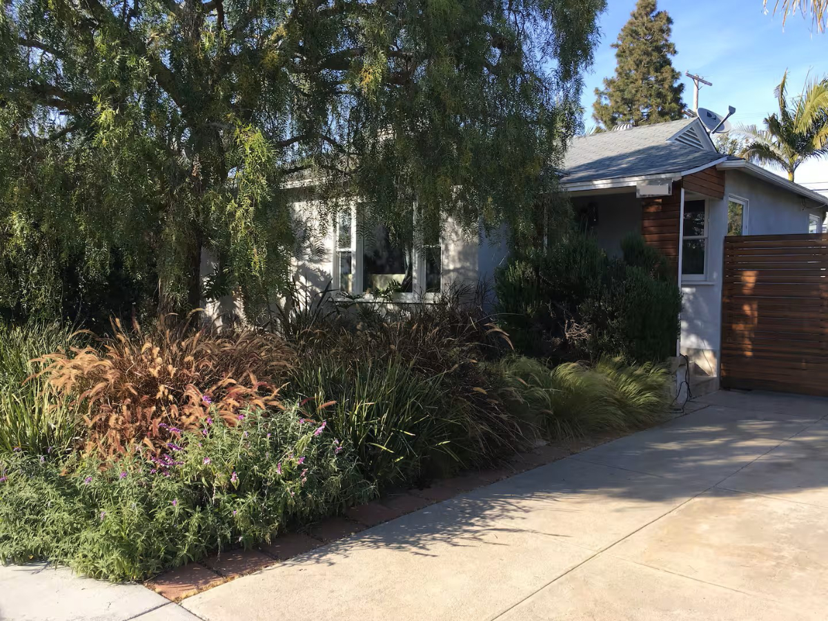 Modern Home in Del Rey - Photo 1