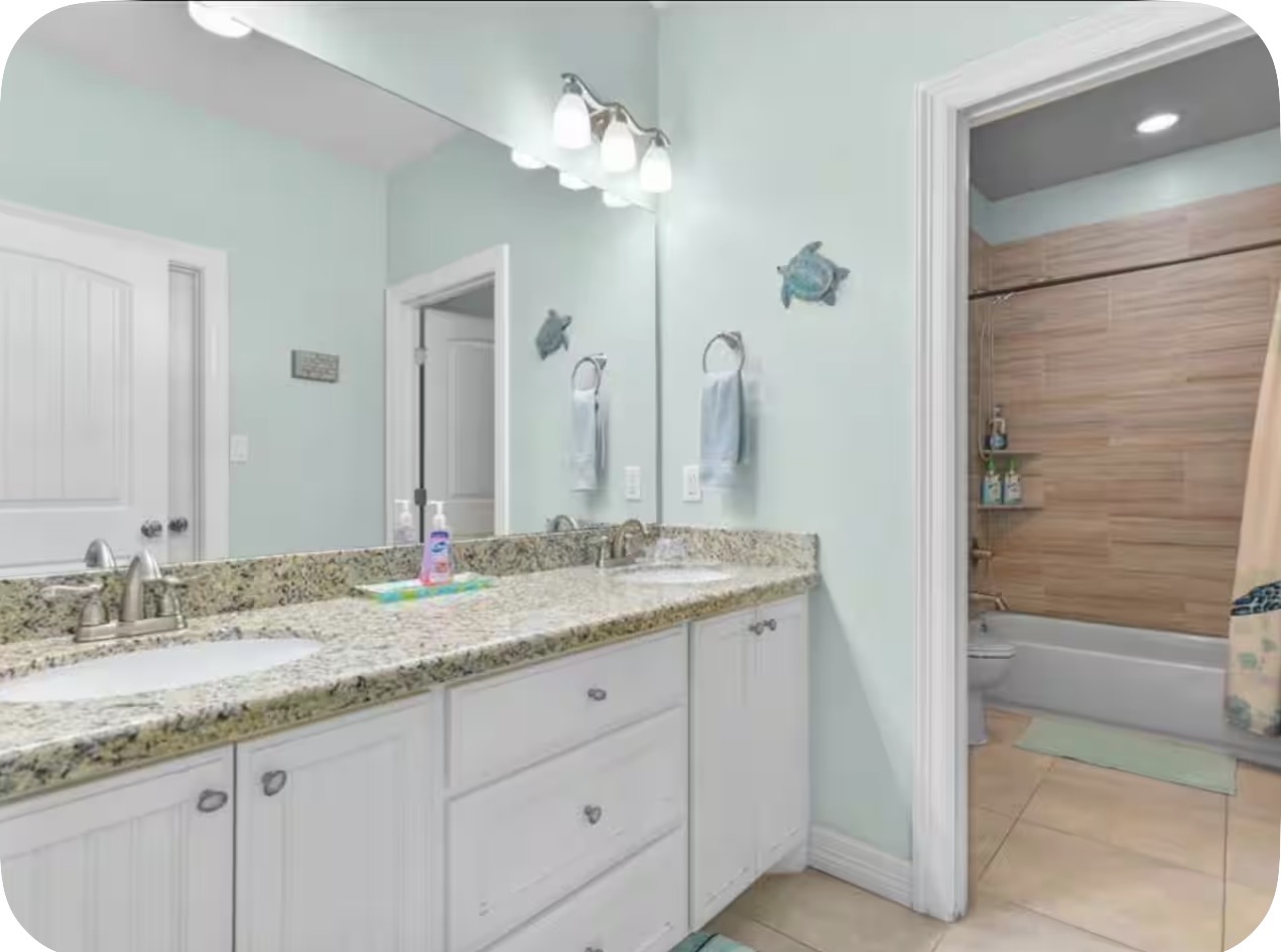 All Bills Paid | Pet friendly | Short Drive to Ferry | Gorgeous Fully Furnished Beach Home - Photo 9