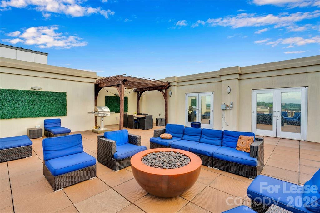 Uptown Condo near Panthers Stadium - Photo 10