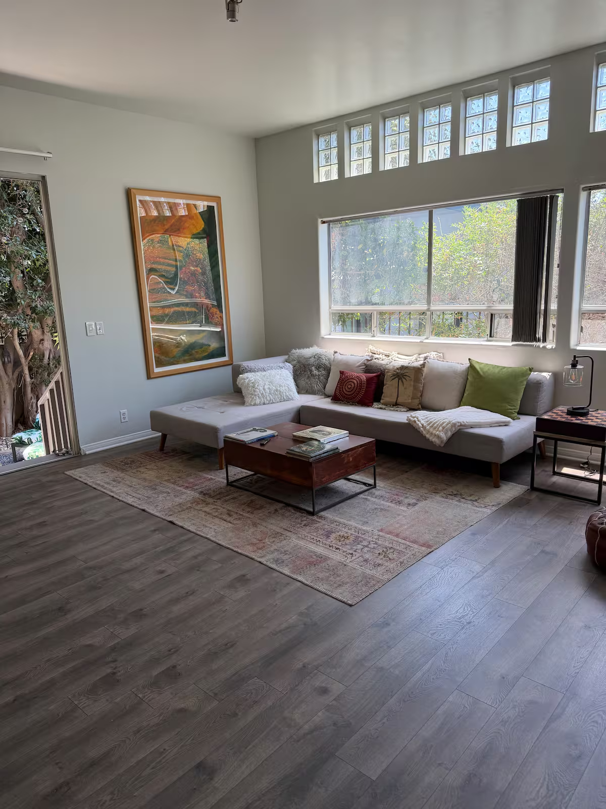 Spacious Venice retreat with private outdoor spaces and tandem garage parking - Photo 5