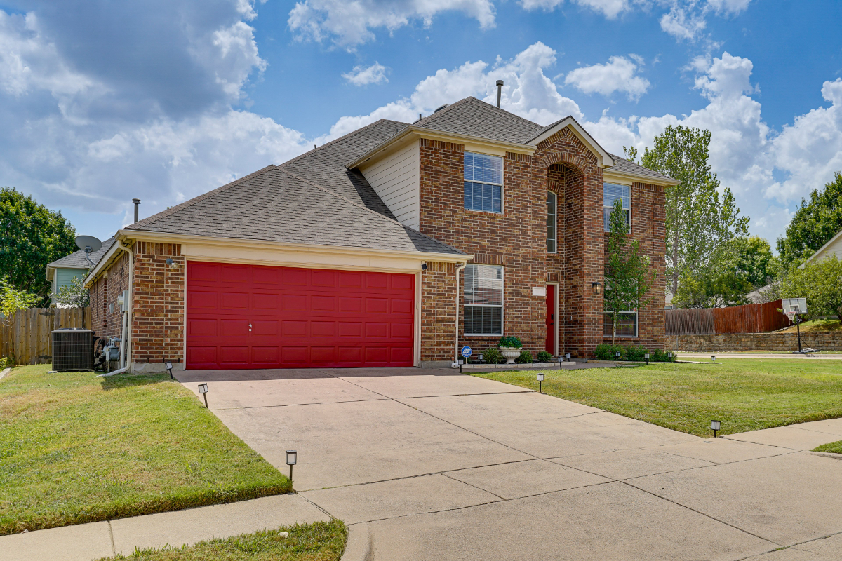 Recently Renovated 4BR Home Near Methodist Mansfield And US Highway 287 - Photo 1
