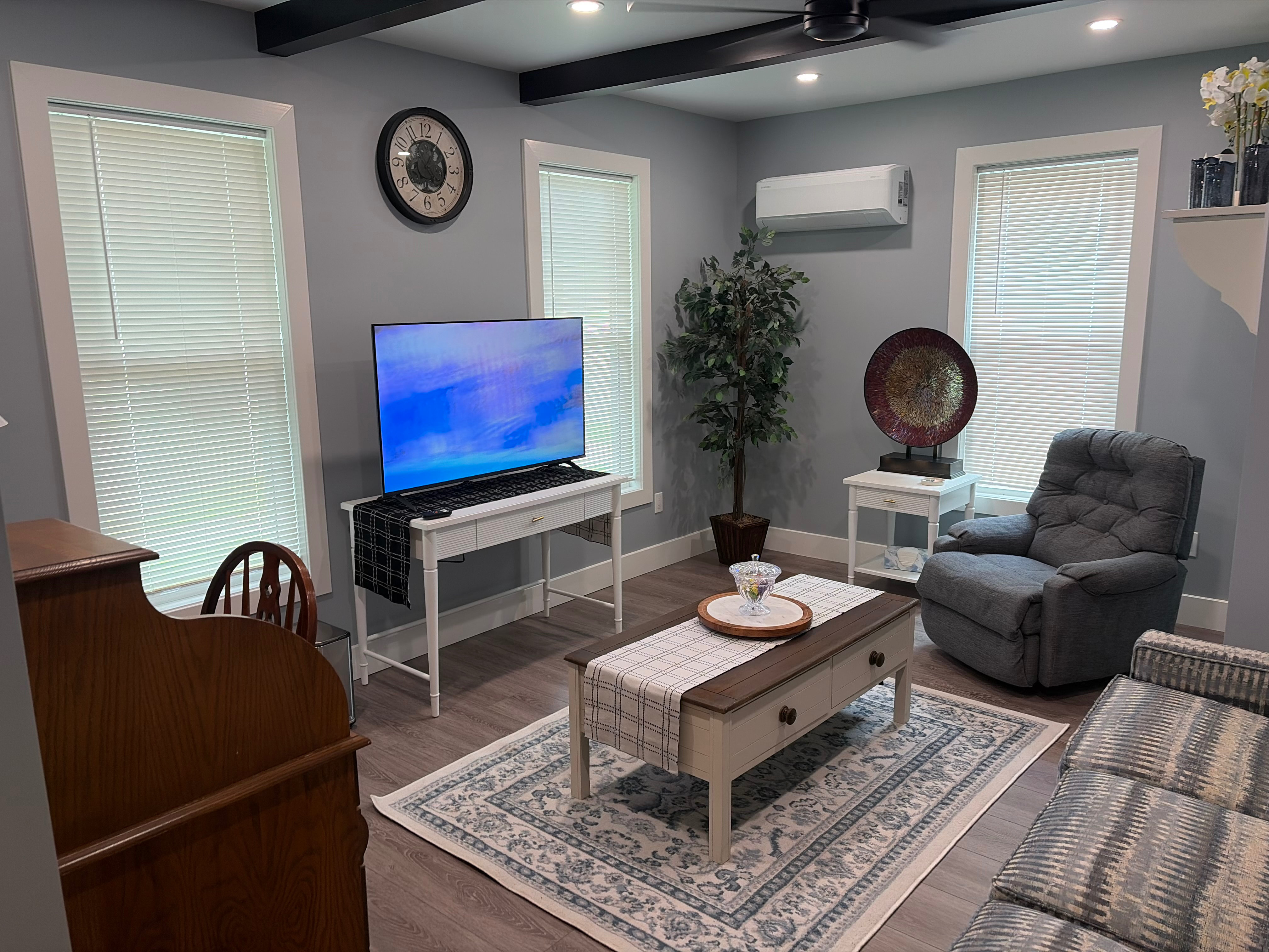 New One Bedroom Private units Unit - Photo 8