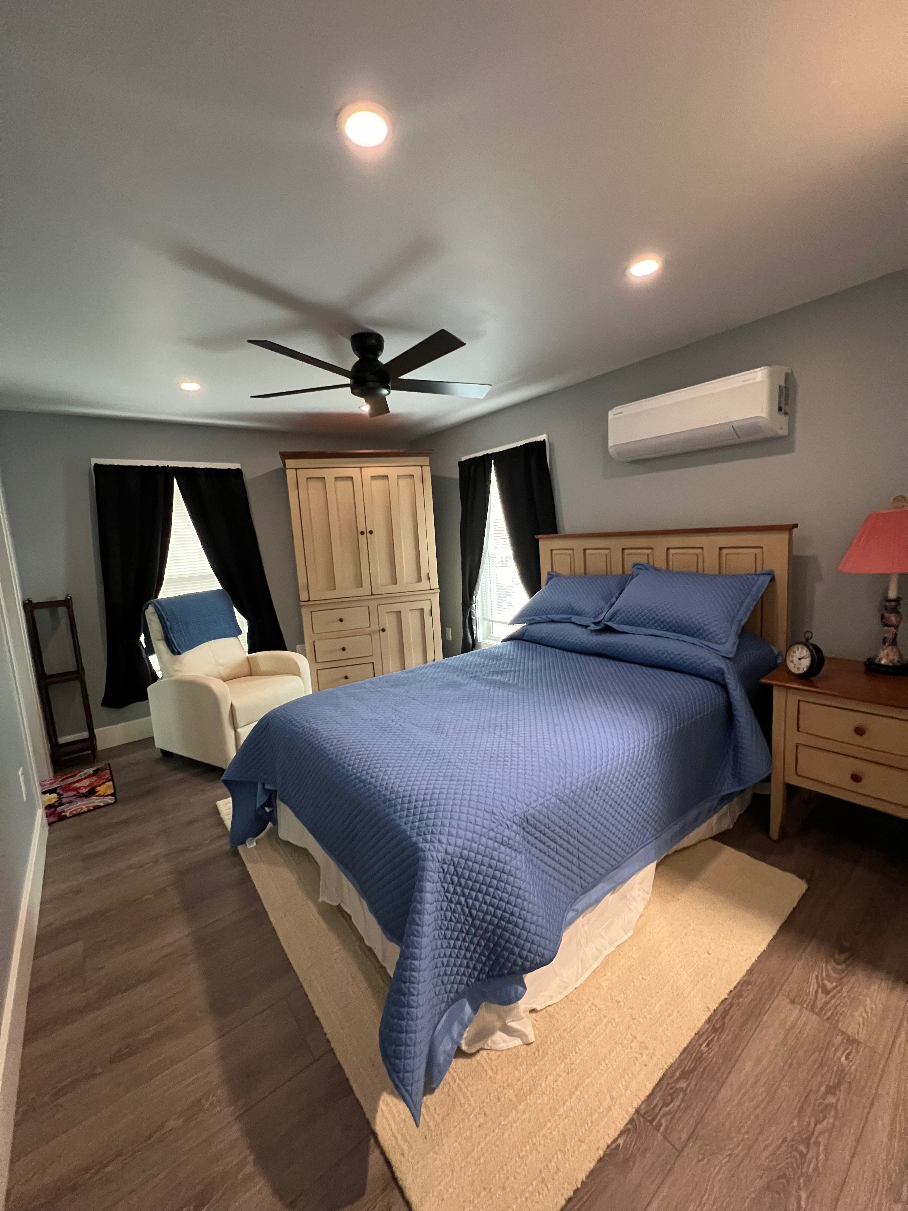 New One Bedroom Private units Unit - Photo 12