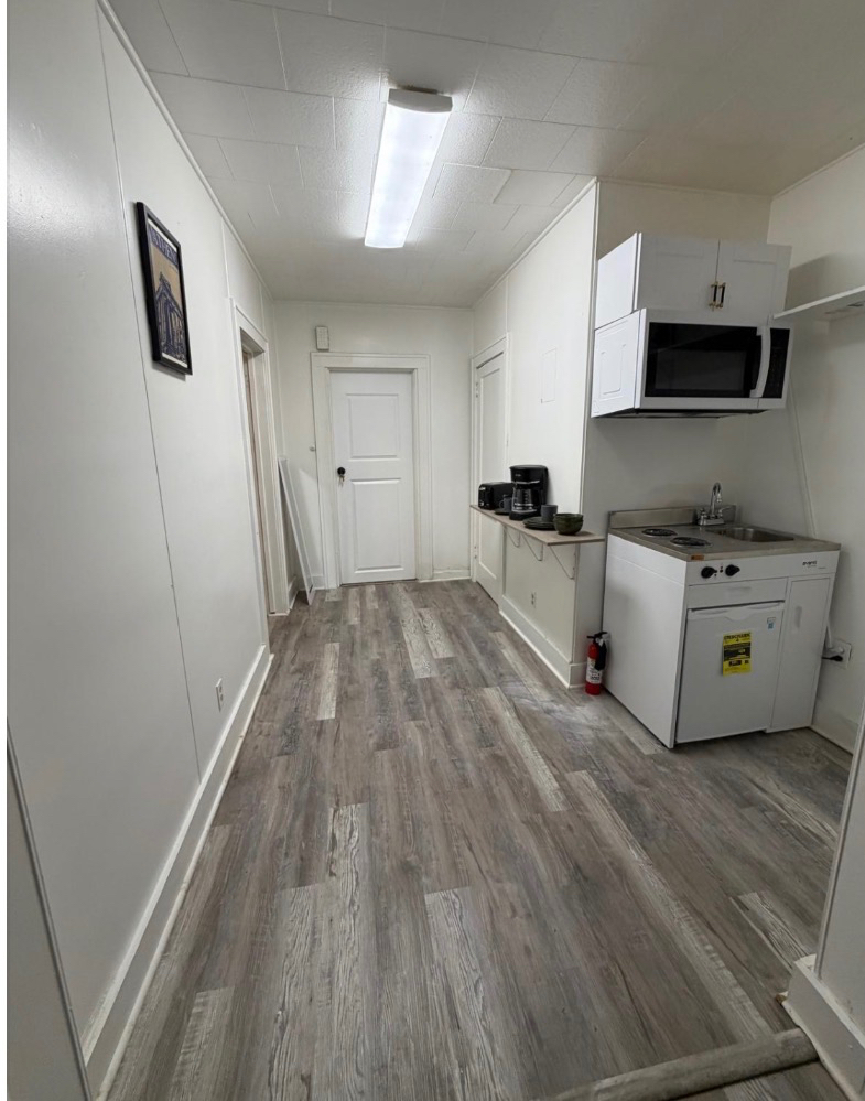 Private Second-Floor apartment Near Albany Medical Center - Photo 3