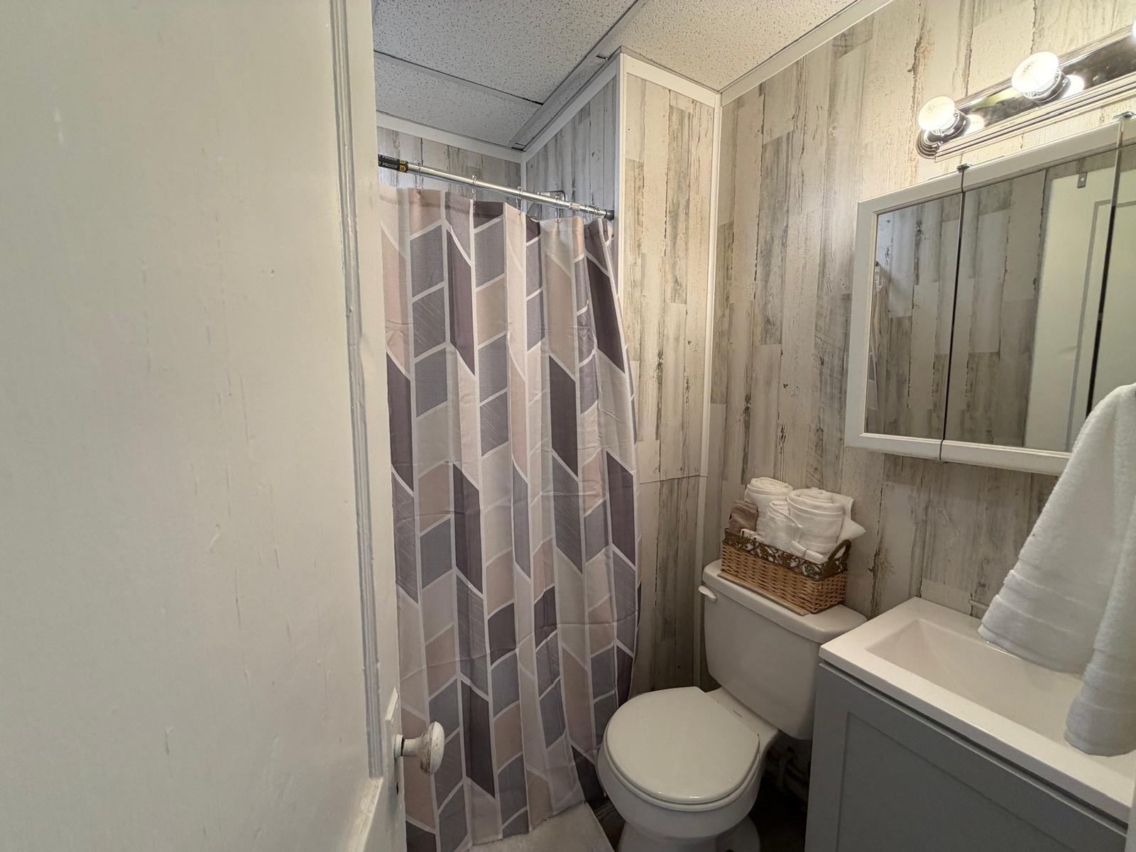Private Second-Floor apartment Near Albany Medical Center - Photo 2