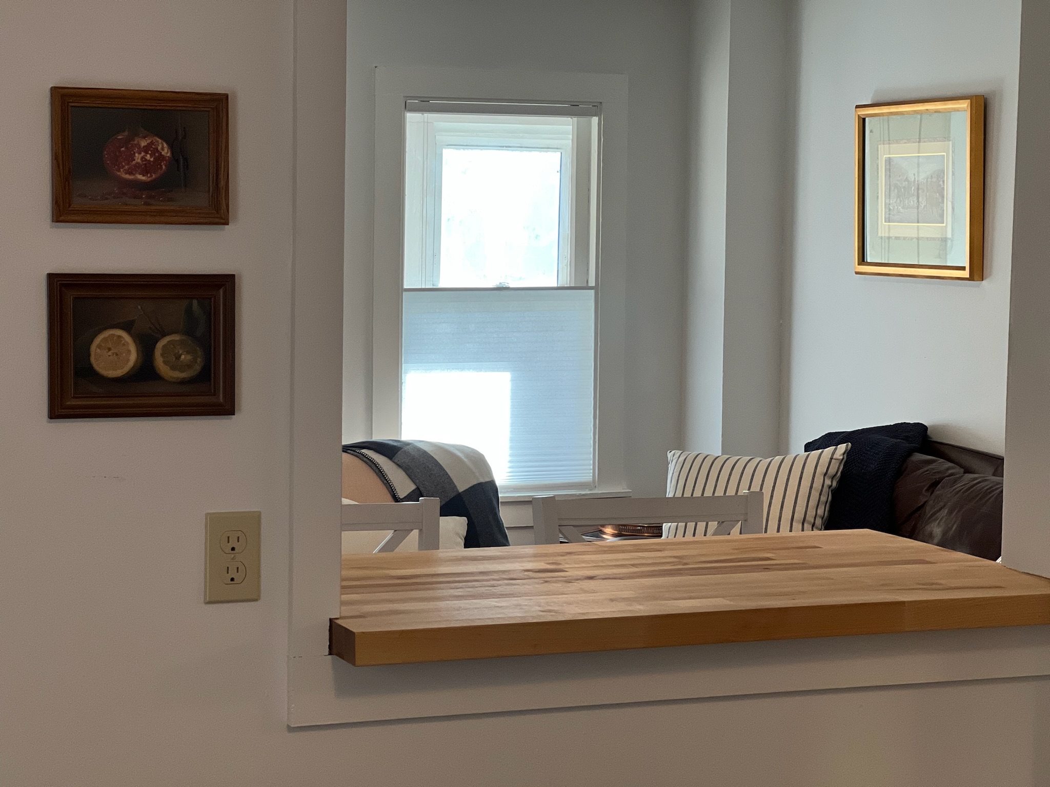 1.2 mile from UVM hospital - 2 bedroom fully furnished apt off the Winooski circle - Photo 7