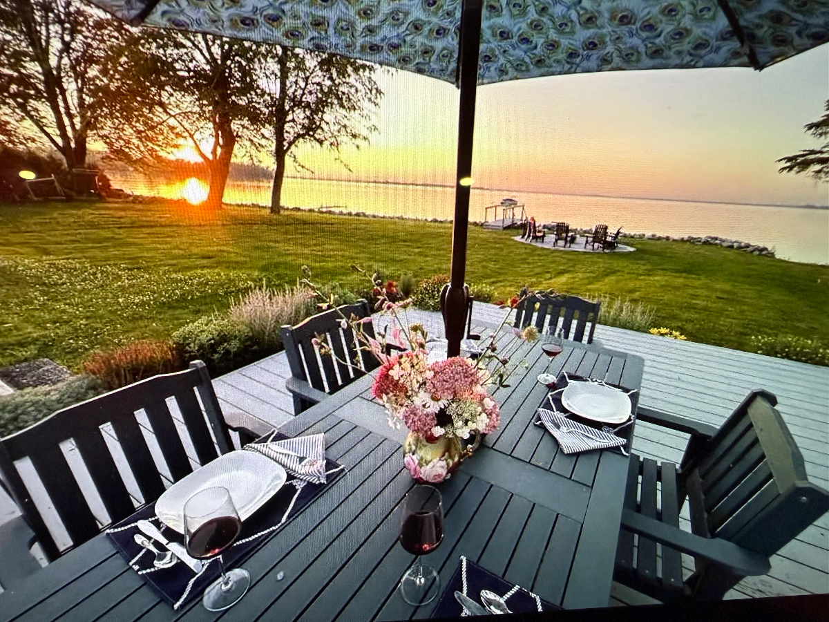 Lakefront retreat on Isle la Motte available Oct 15 - Photo 2