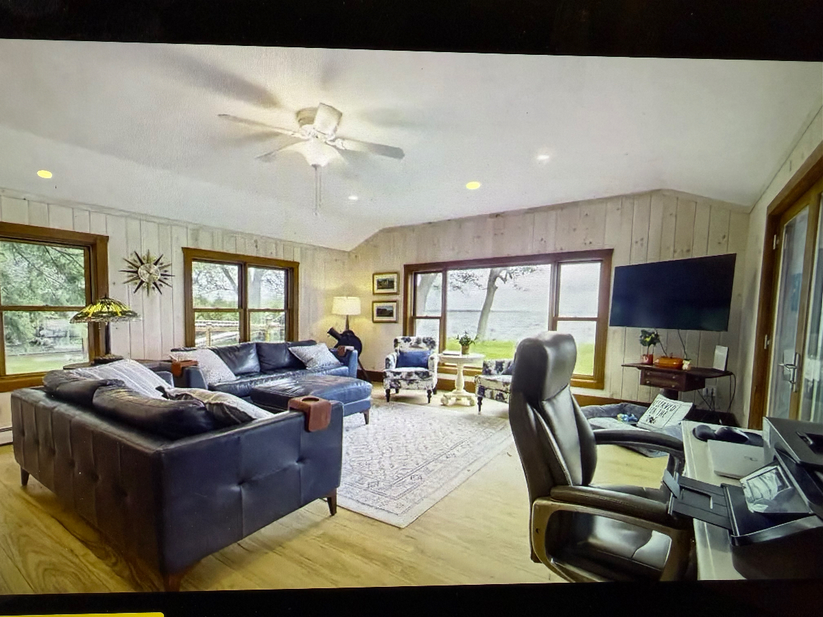 Lakefront retreat on Isle la Motte available Oct 15 - Photo 3