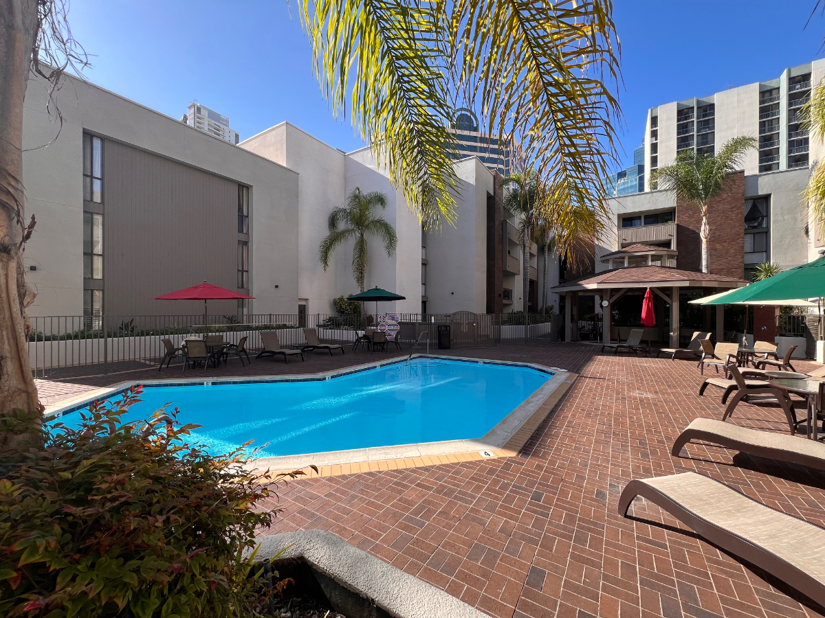 Centrally located Marina District gem! - Photo 5