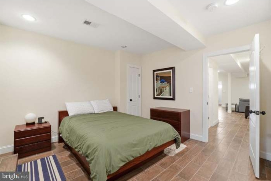 Lovely Petworth Home away from home near DCs beautiful Rock Creek Park - Photo 7