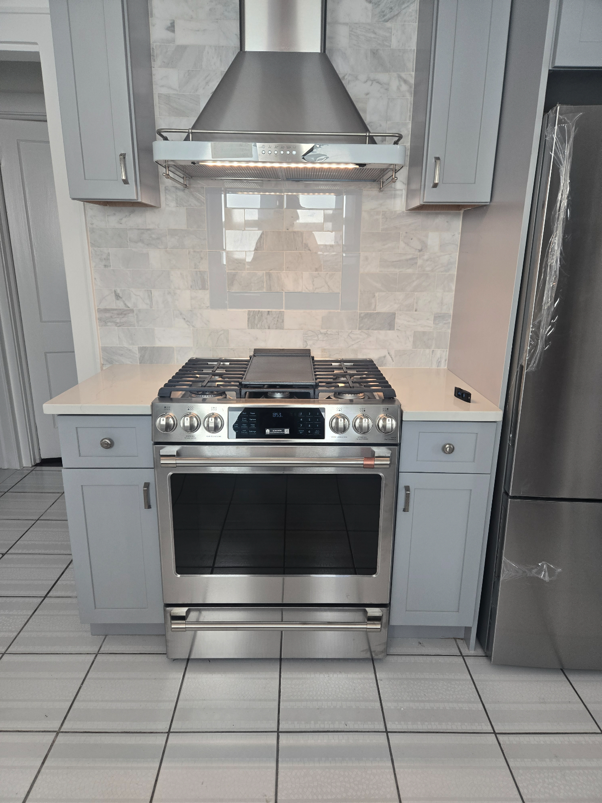 Cozy 3 bedroom/2 bath Furnished Cape - Photo 5