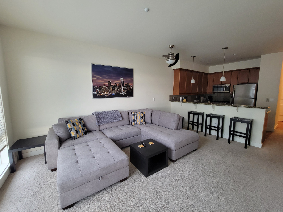 Waterfront Furnished Condo | Downtown Bremerton | Walk to Ferry & Shipyard - Photo 2