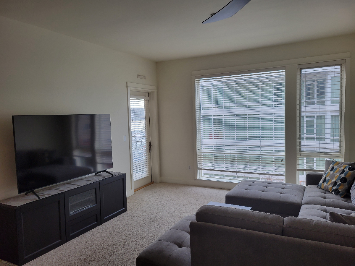 Waterfront Furnished Condo | Downtown Bremerton | Walk to Ferry & Shipyard - Photo 5