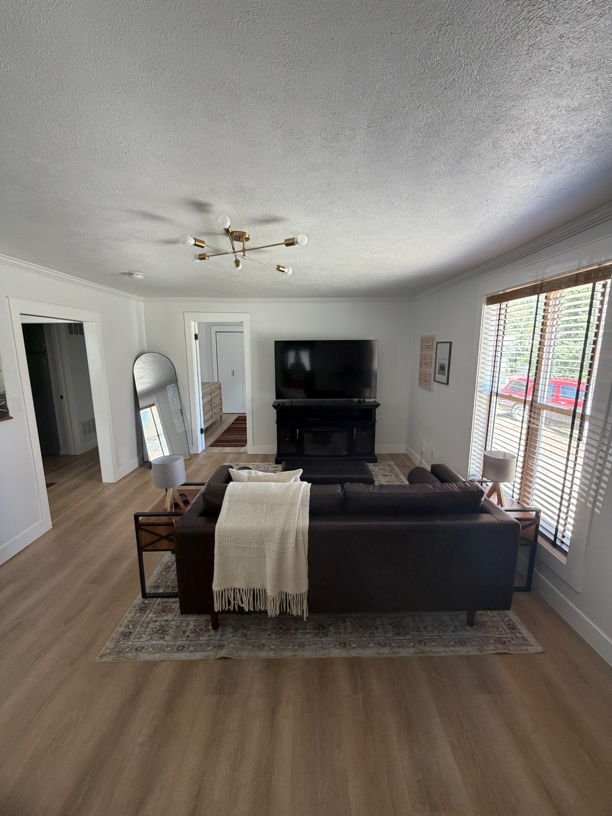 Newly Remodeled House in Historic Neighborhood - Photo 4