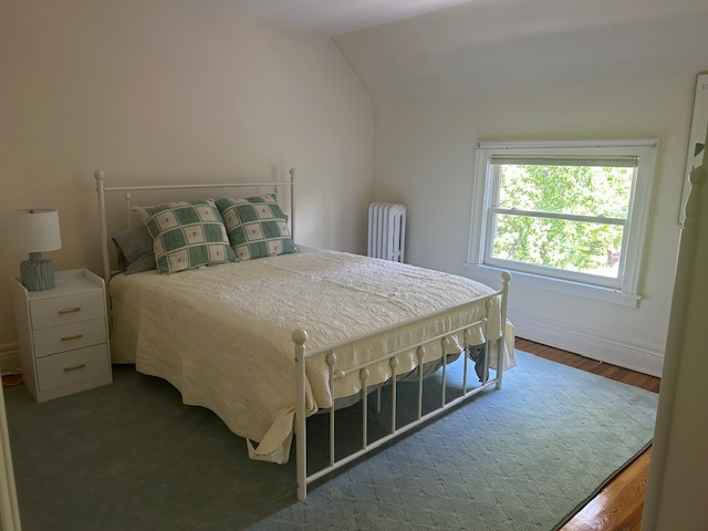 Full Carriage House Apt in the heart of Elmwood Village - Photo 8