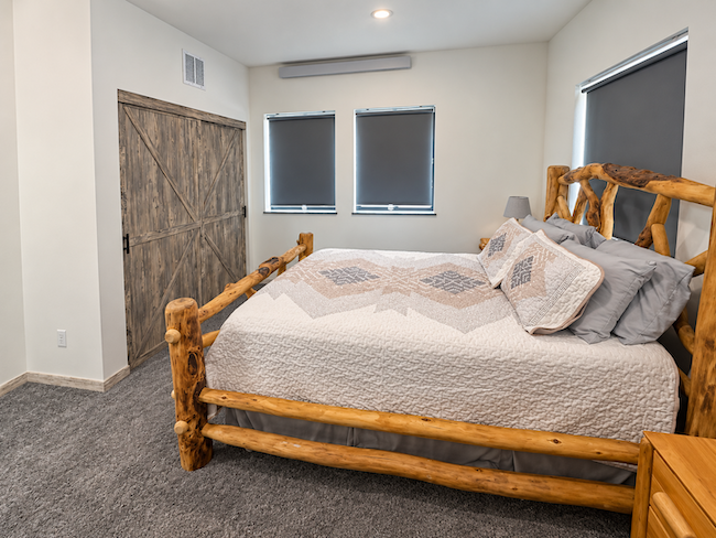 Fully Furnished Jackson Townhome | Mountain Views | Heated Garage | Dogs Welcome - all utilities an - Photo 4