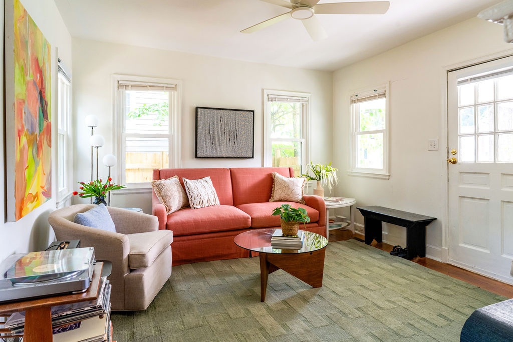 Cozy Cottage with Fenced Yard - Photo 4