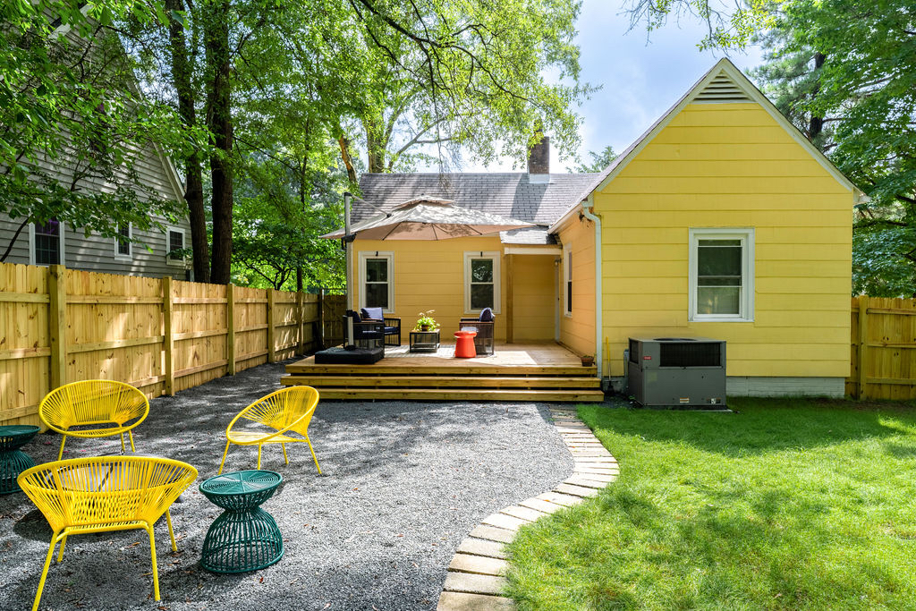Cozy Cottage with Fenced Yard - Photo 9