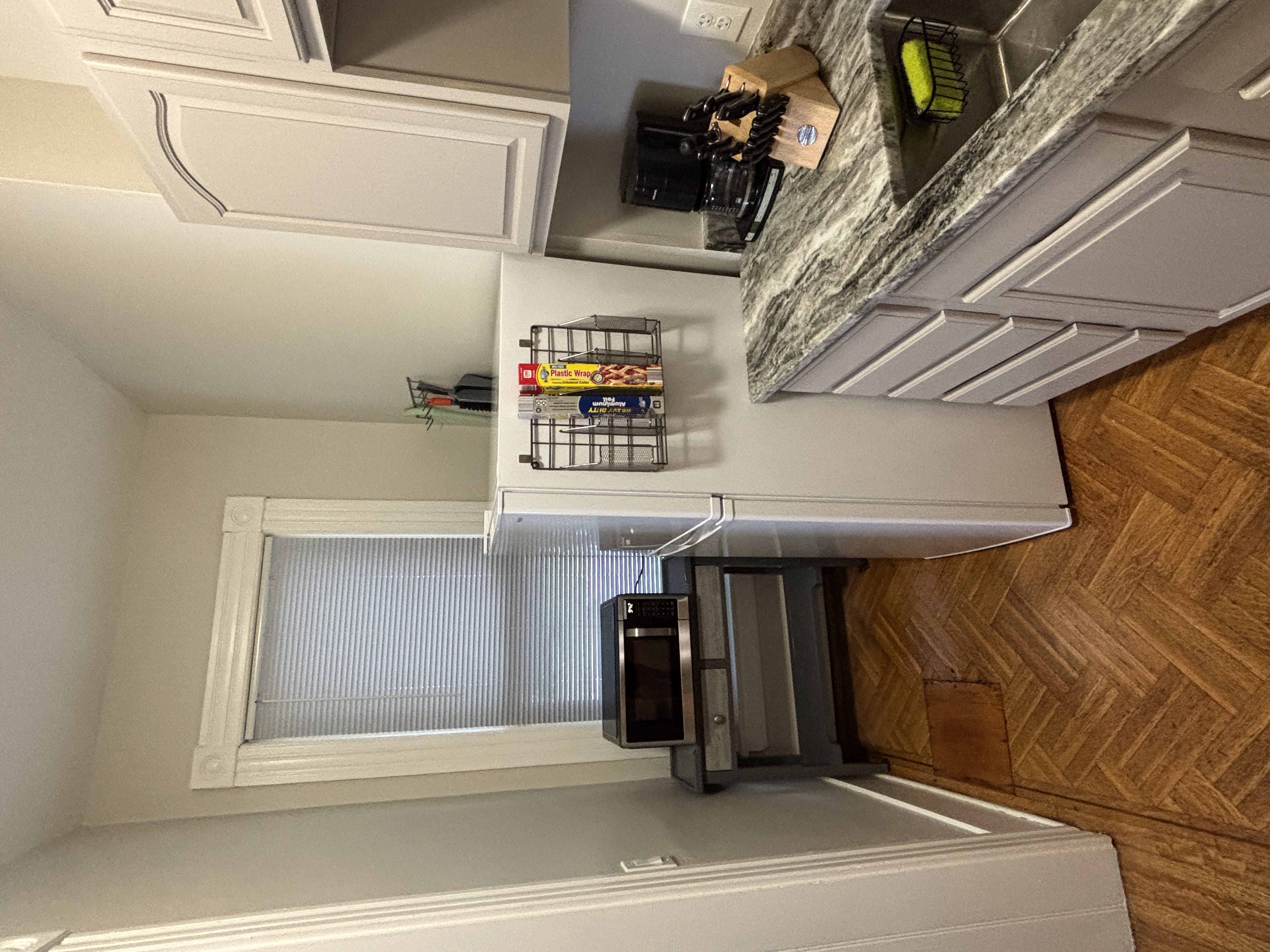 Private furnished apartment in Park Ave area near several hospitals - Photo 11