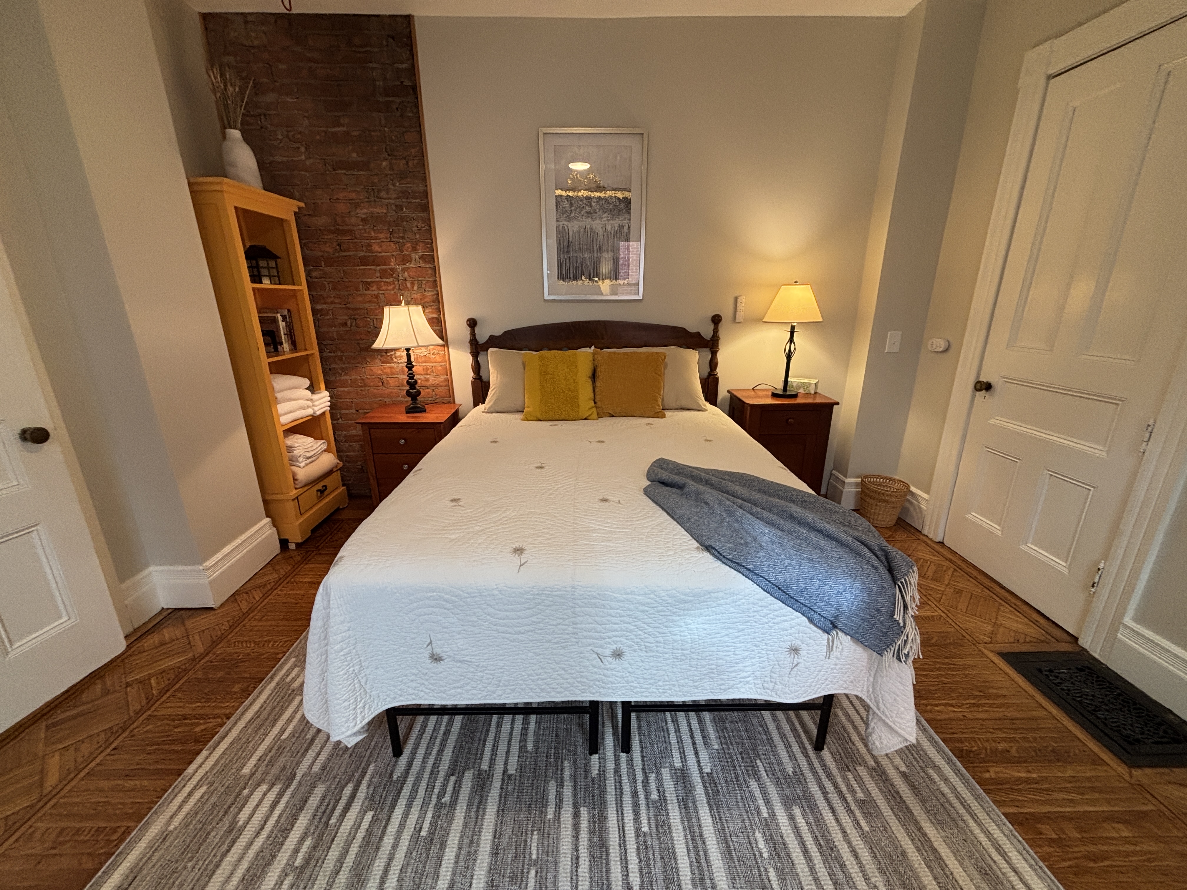 Private furnished apartment in Park Ave area near several hospitals - Photo 4