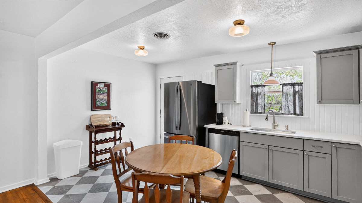 Fully Furnished 3BR Bryan Home | Utilities + Fiber Wi-Fi Included - Photo 6