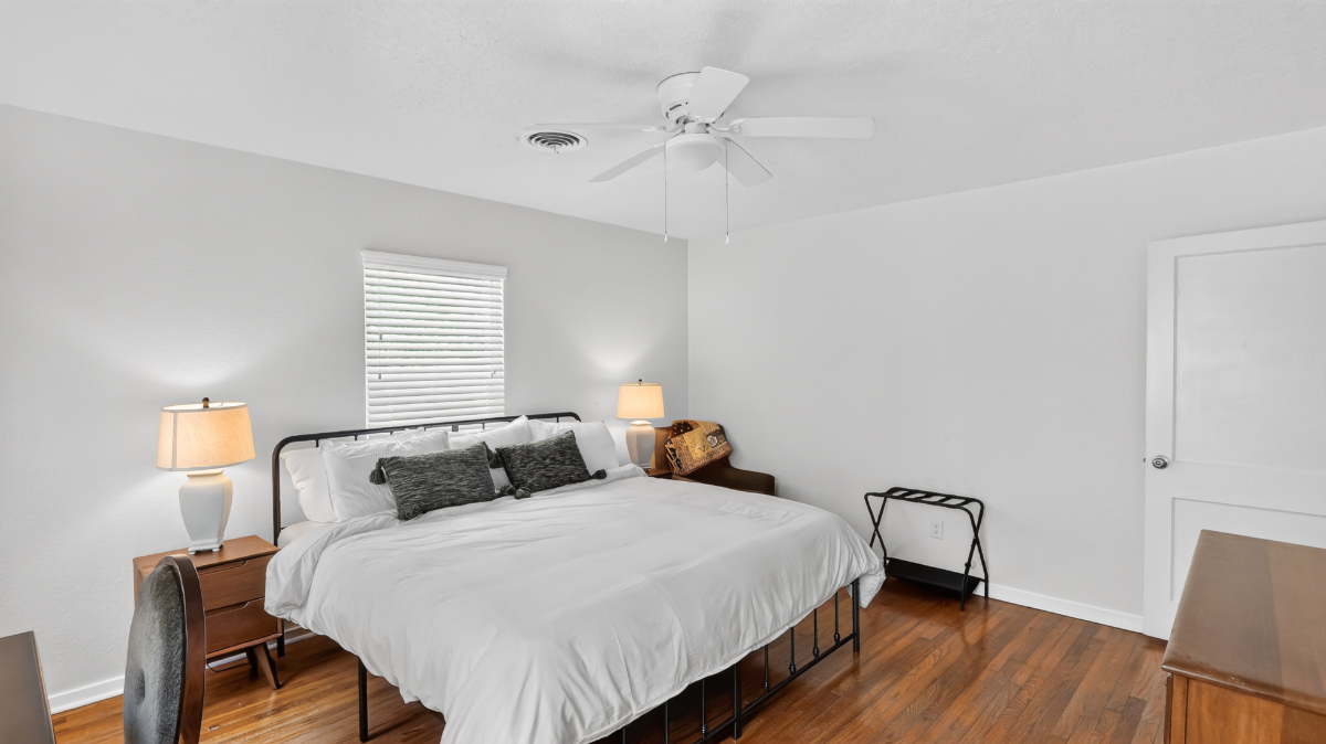 Fully Furnished 3BR Bryan Home | Utilities + Fiber Wi-Fi Included - Photo 12