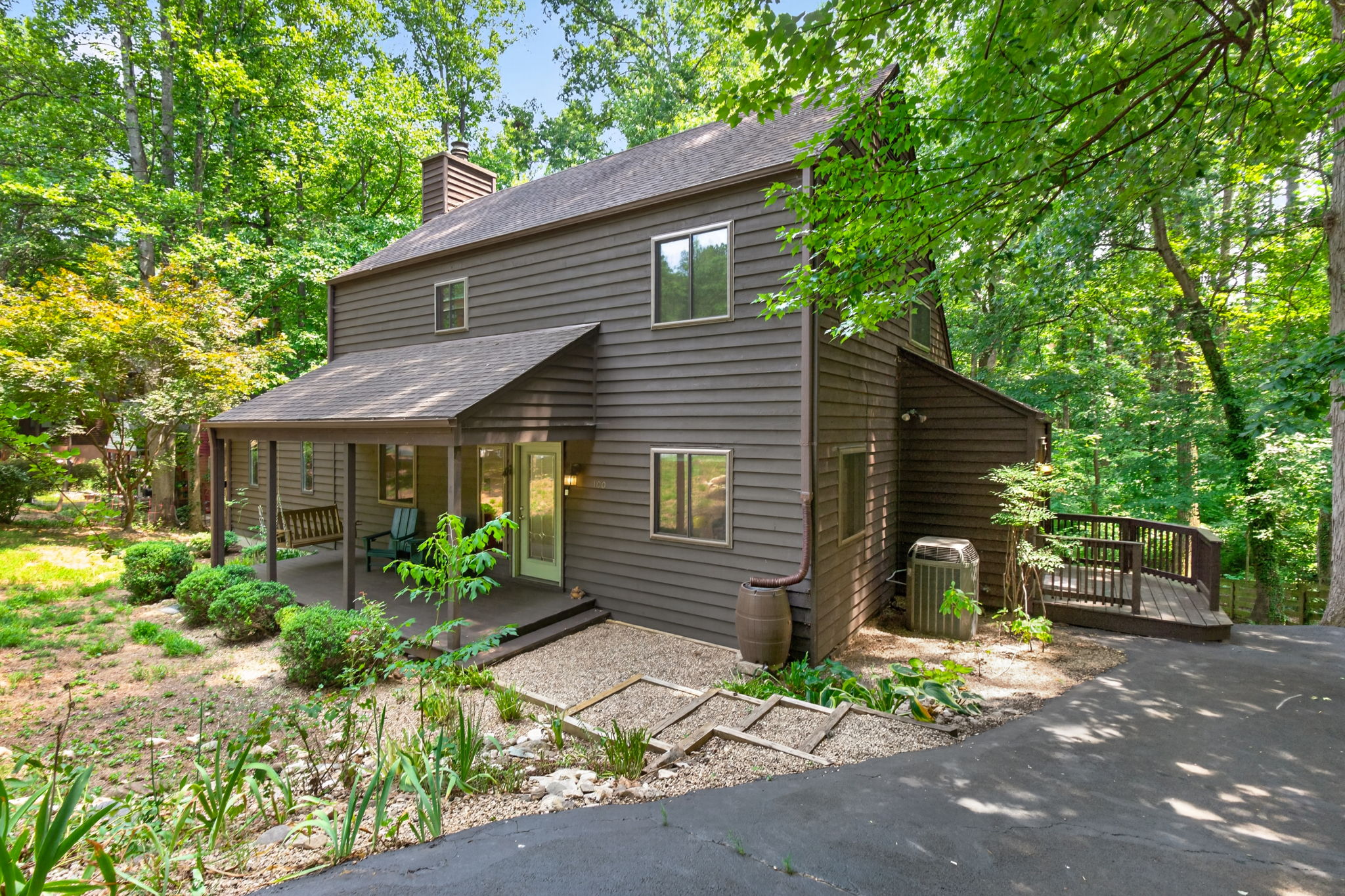 Dogwood Haven mid-century modern Midterm Rental - Photo 3