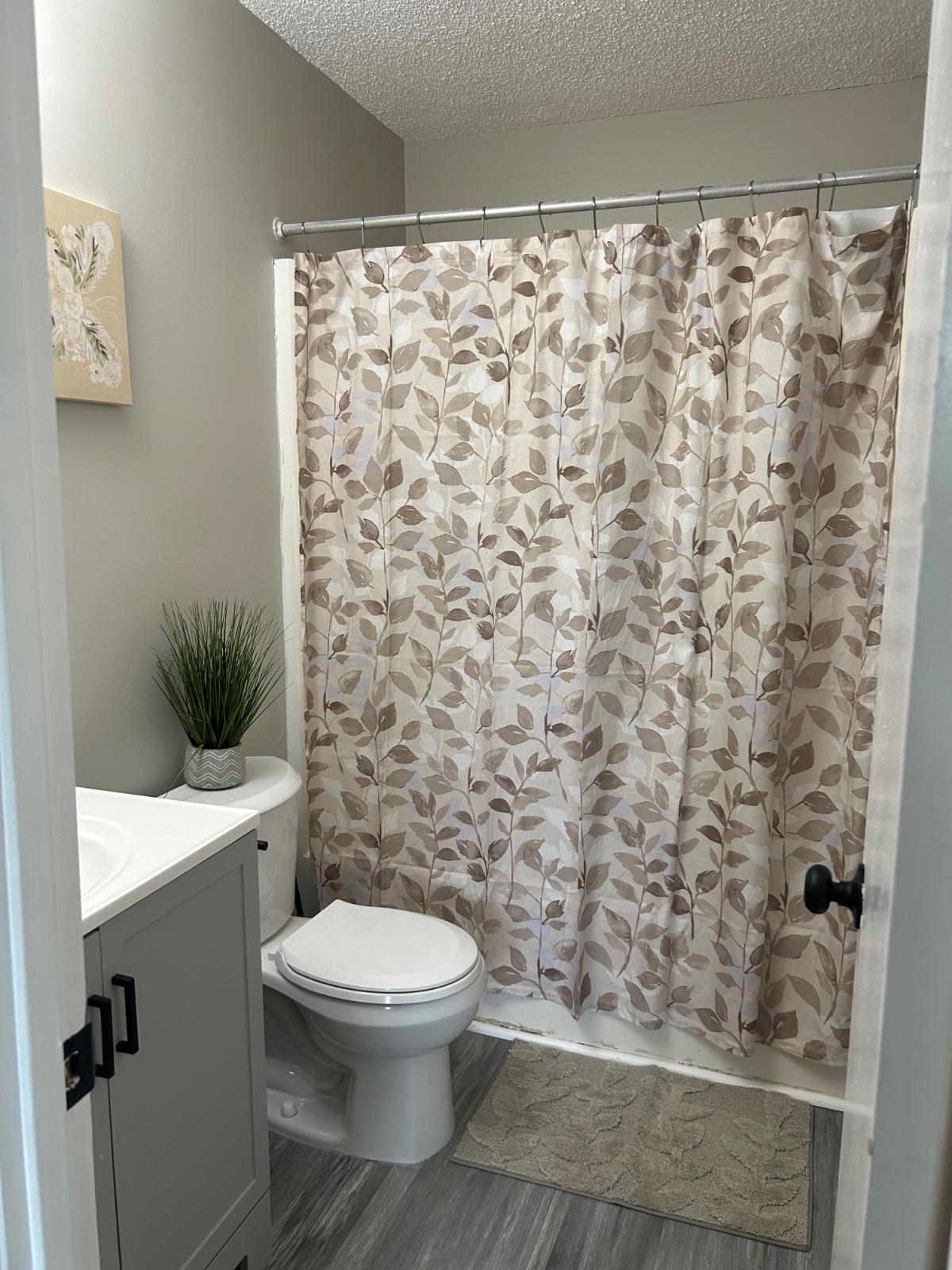 Fully Furnished Virginia Beach Home | Quiet Neighborhood | Ideal for Traveling Professionals - Photo 8