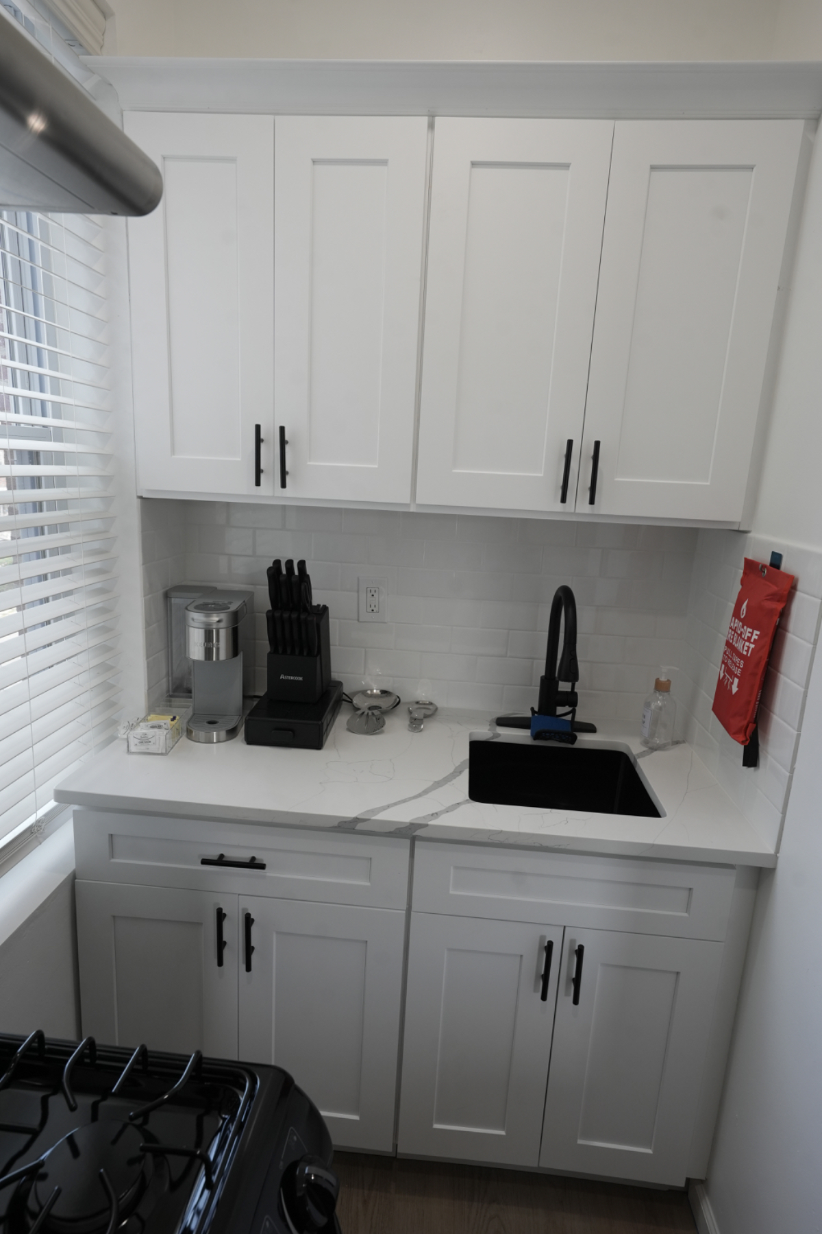 Modern Serene 1BR Near Jacobi & Montefiore | Balcony - Photo 11