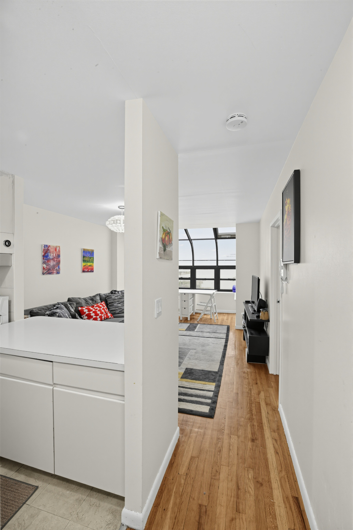 Cozy Oasis in the heart of Nolita - Photo 2
