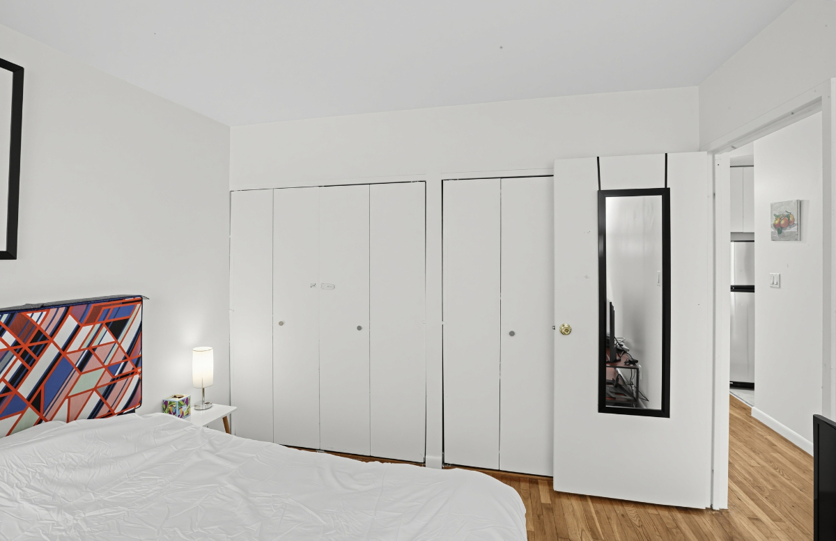 Cozy Oasis in the heart of Nolita - Photo 8