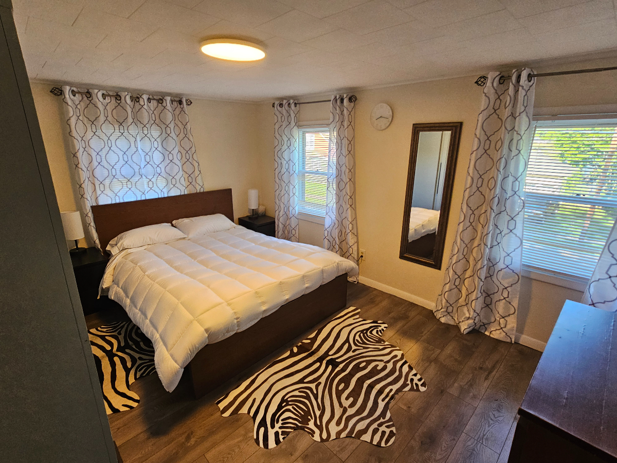The Easy Move: Fully Furnished 2BR in Corning - Photo 6
