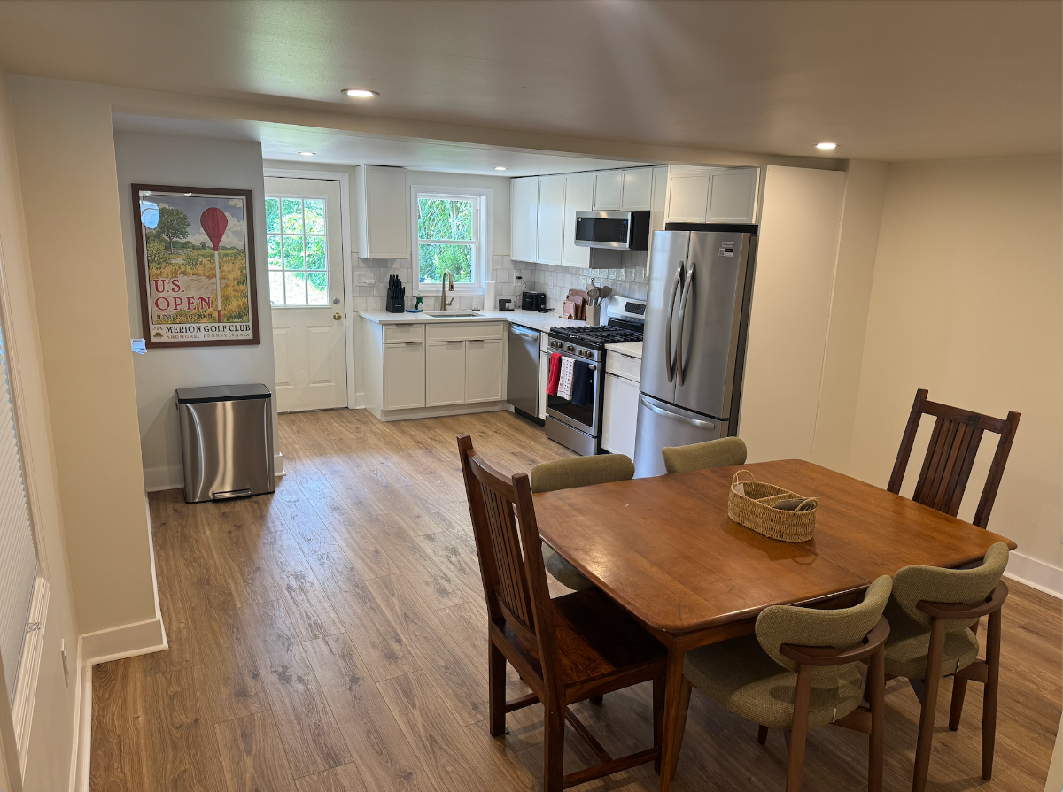 Beautifully Renovated 3 Bedroom Home In Ardmore - Photo 6