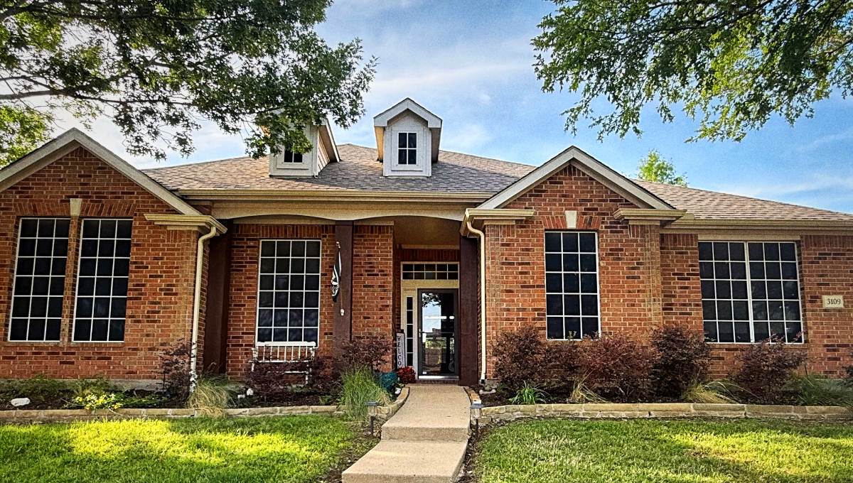 THE LONE STAR: DFW Professional Housing - Photo 1