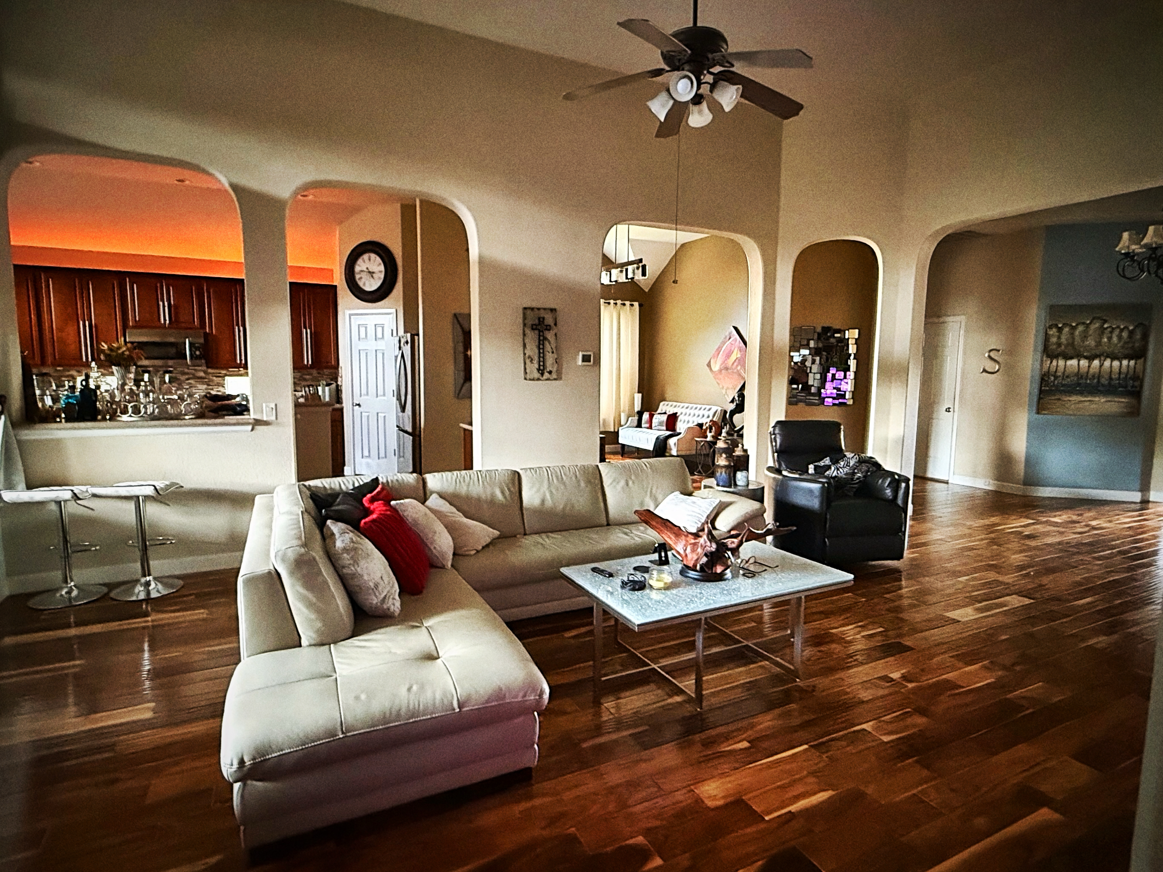 THE LONE STAR: DFW Professional Housing - Photo 5