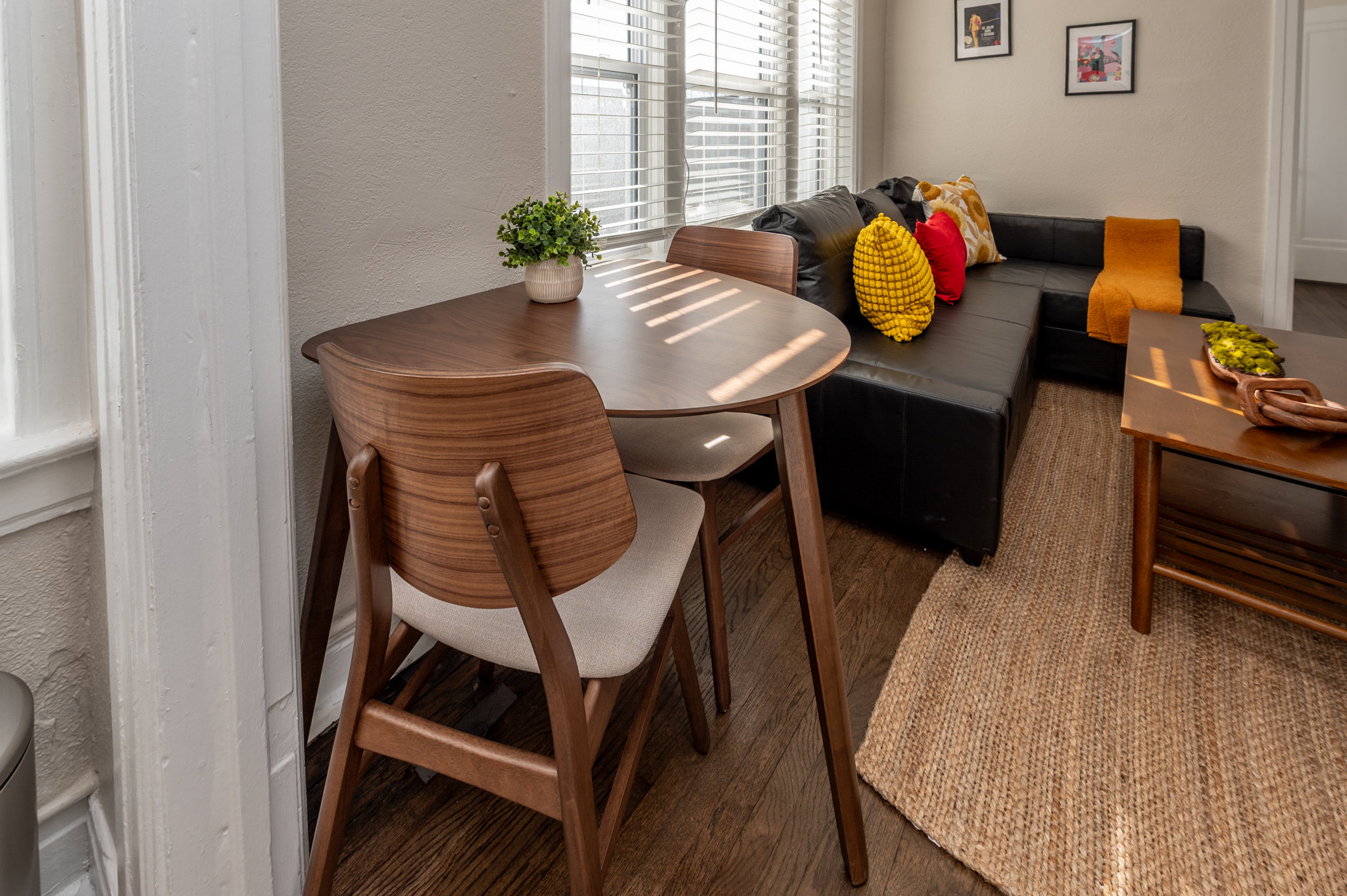 Charming Stay Near BBQ & Bars - Photo 8