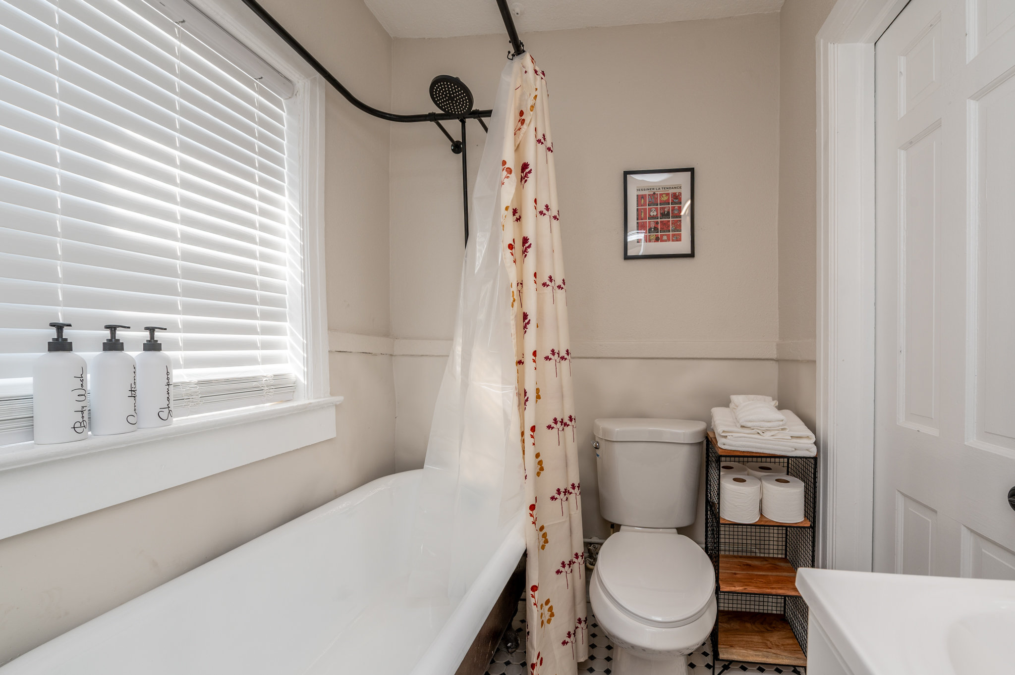 Charming Stay Near BBQ & Bars - Photo 7
