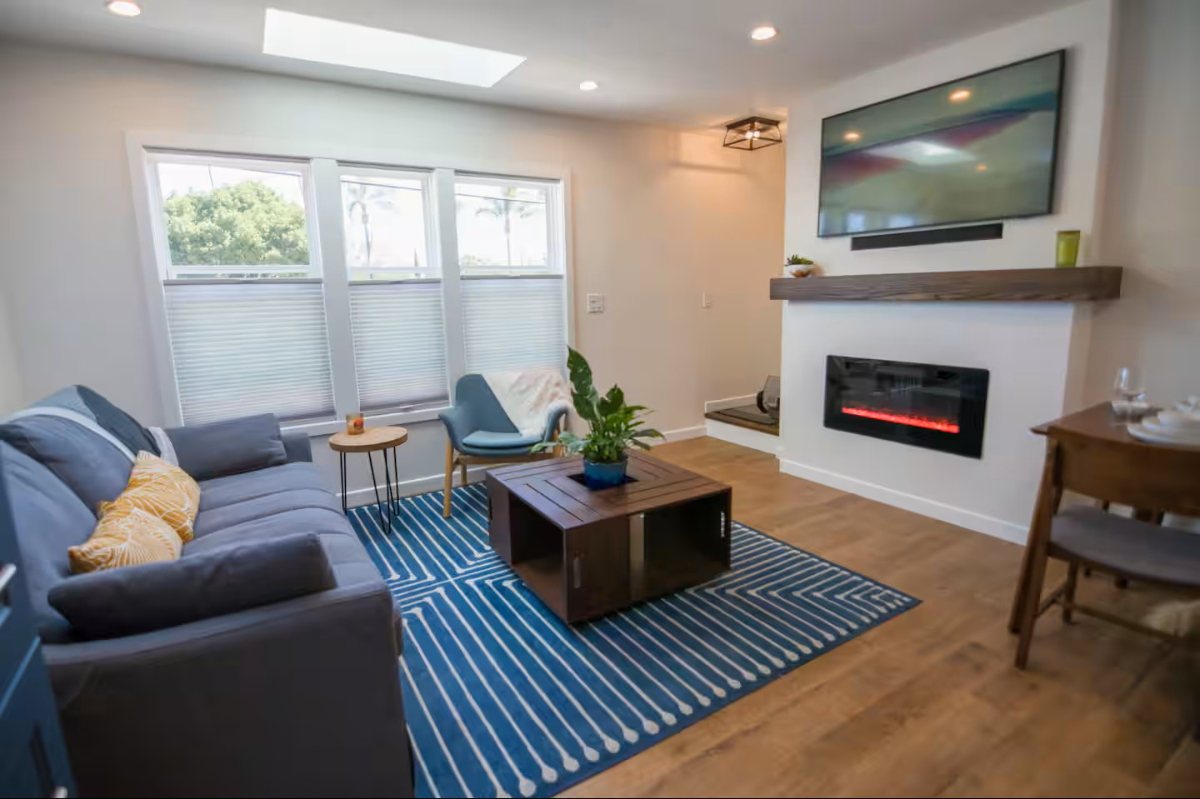 Quiet Apt | Walk to Balboa Park UCSD & Scripps Hospitals - Photo 2