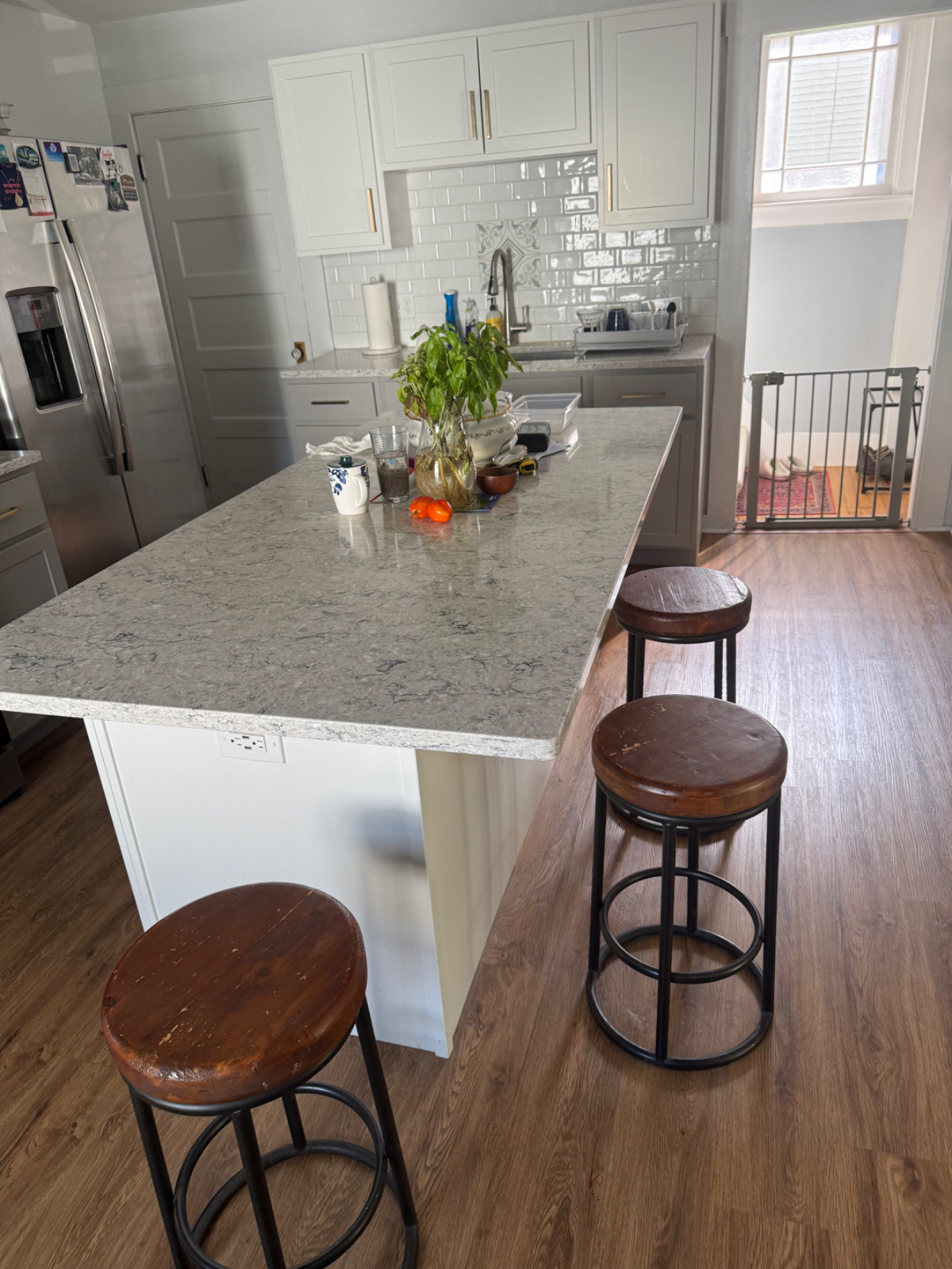Traveler Pair's Dream: Fully Renovated 2BR/1.5BA Home | Fenced Yard & Ultra Dog-Friendly - Photo 3