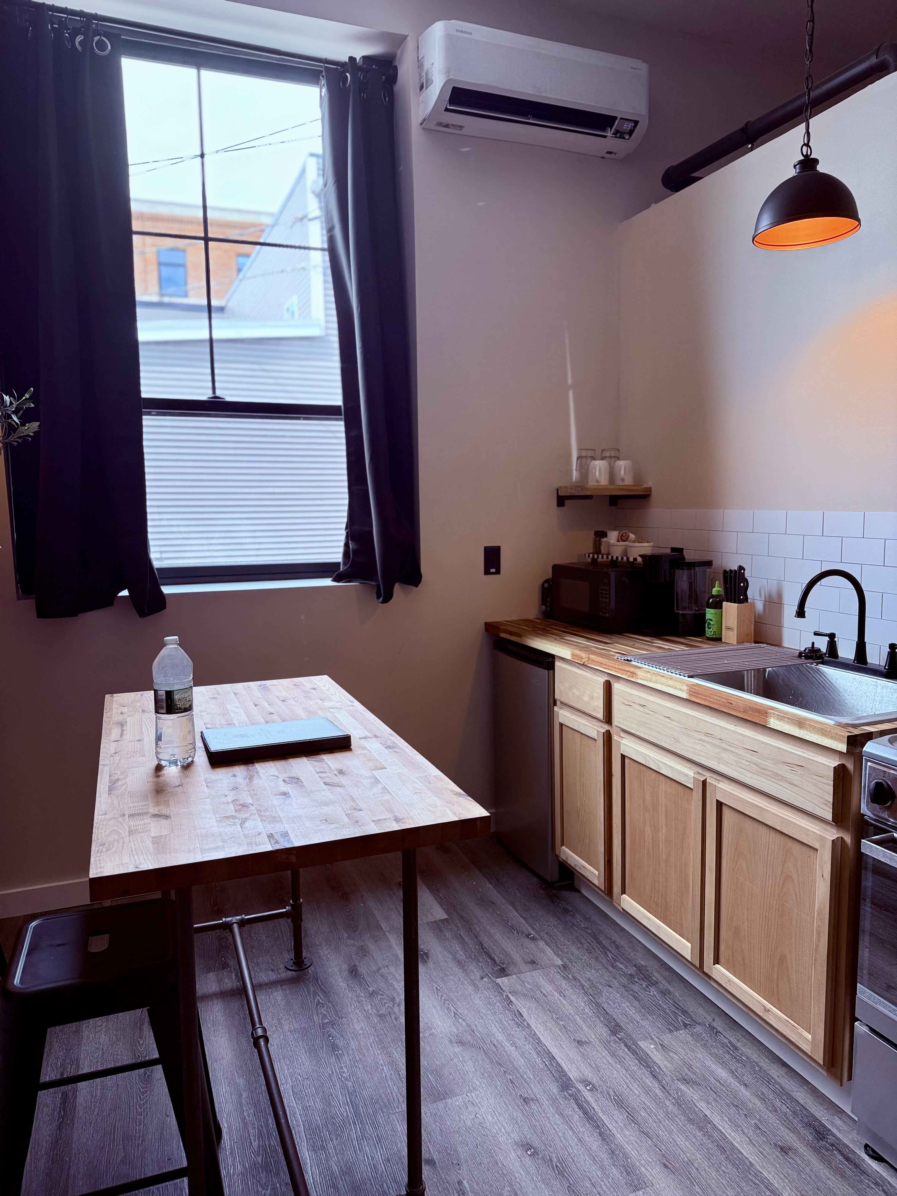 New Downtown Rutland Studio 20 min to Killington - Photo 4