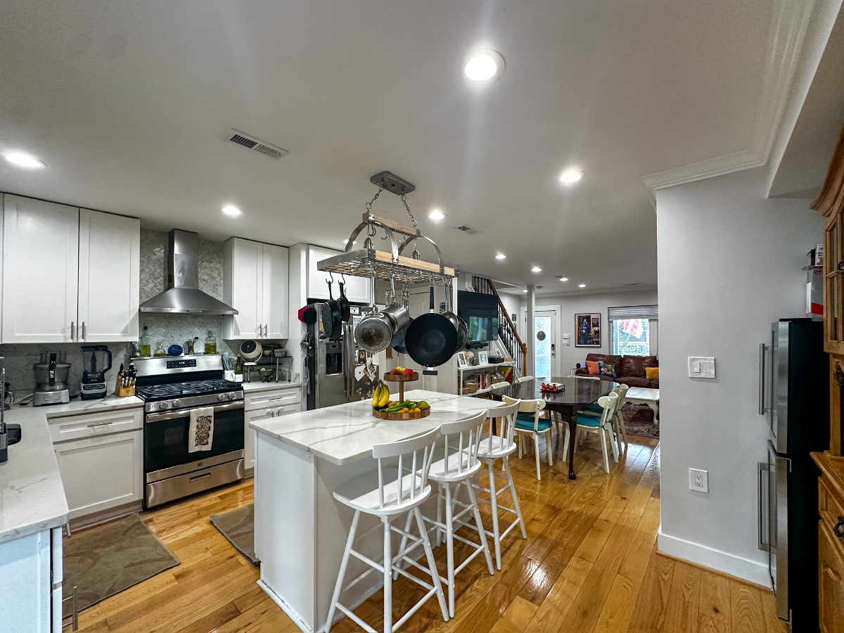Fully Furnished 4BR/3.5BA Hill East Row Home | 12/1-5/15 | $6,000/mo All-In, whole house incl. parki - Photo 7