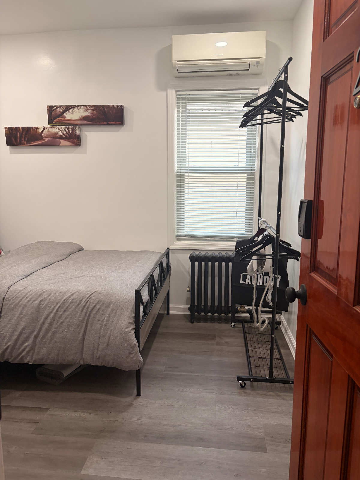 Newly Renovated Furnished Room w/ Private Bath & Shared Amenities - Photo 5