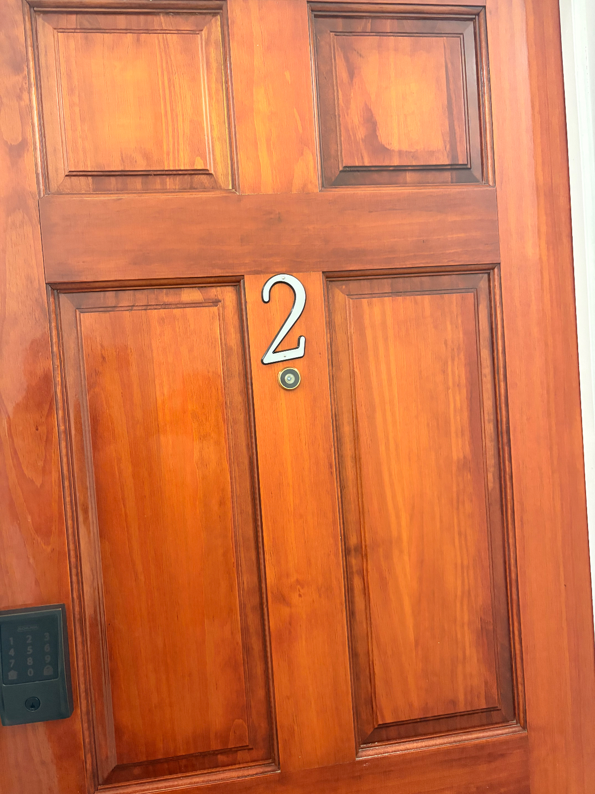 Newly Renovated Furnished Room w/ Private Bath & Shared Amenities - Photo 4