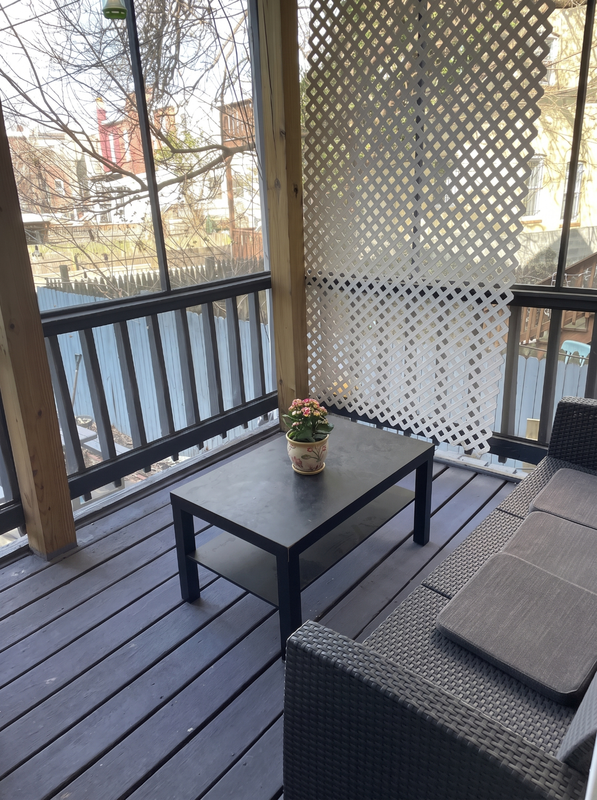 Furnished 3BR Top-Floor Unit in Columbia Heights - Photo 6