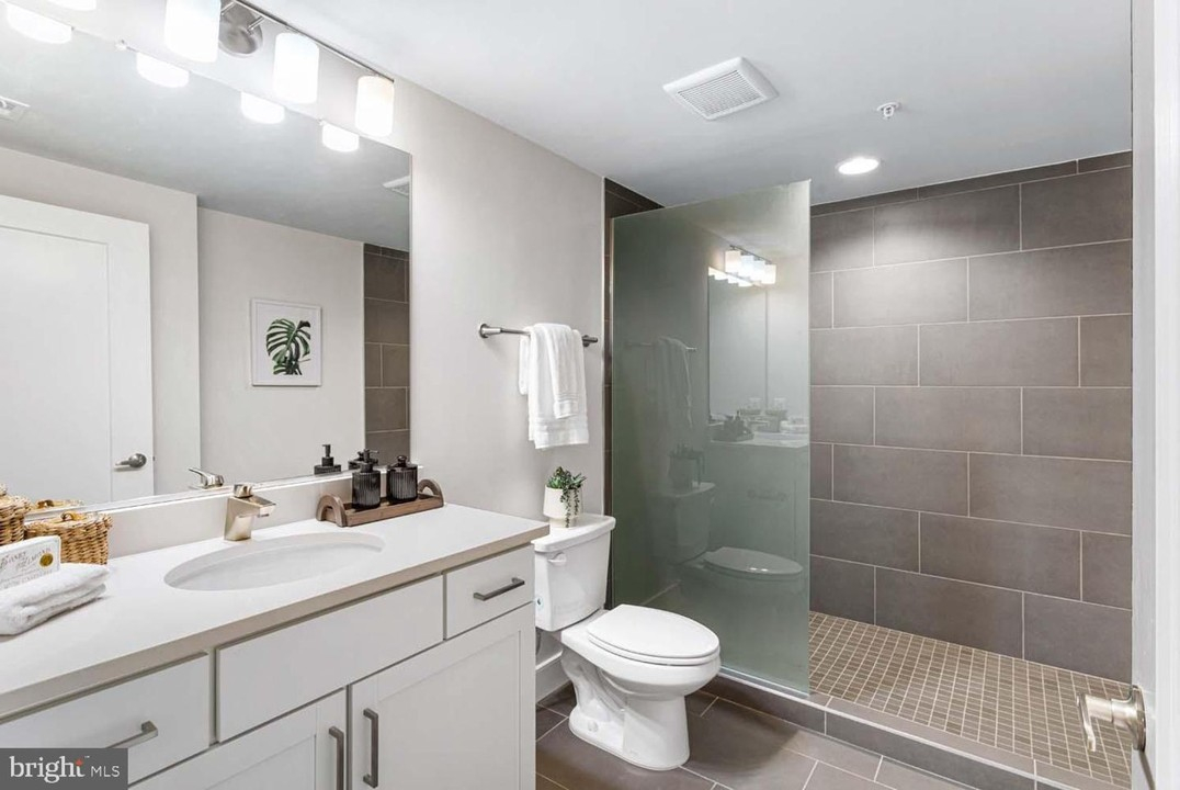 Furnished Short-Term Rental in the Heart of Washington, DC - Photo 10