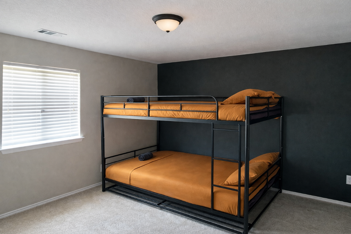 Crew & Corporate Home | 4BR + Office + Game Room - Photo 4