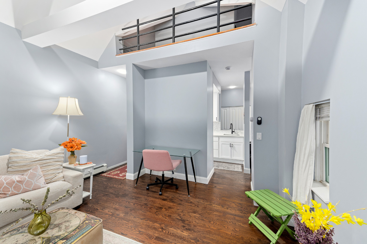 FULLY RENOVATED GORGEOUS LOFT APARTMENT 5 MIN From ALL HOSPITALS AND METRO NORTH RAILROAD - Photo 9