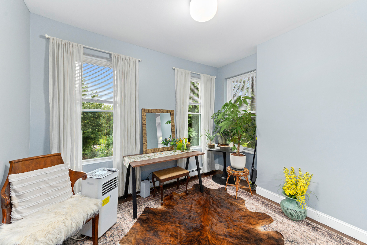 FULLY RENOVATED GORGEOUS LOFT APARTMENT 5 MIN From ALL HOSPITALS AND METRO NORTH RAILROAD - Photo 1