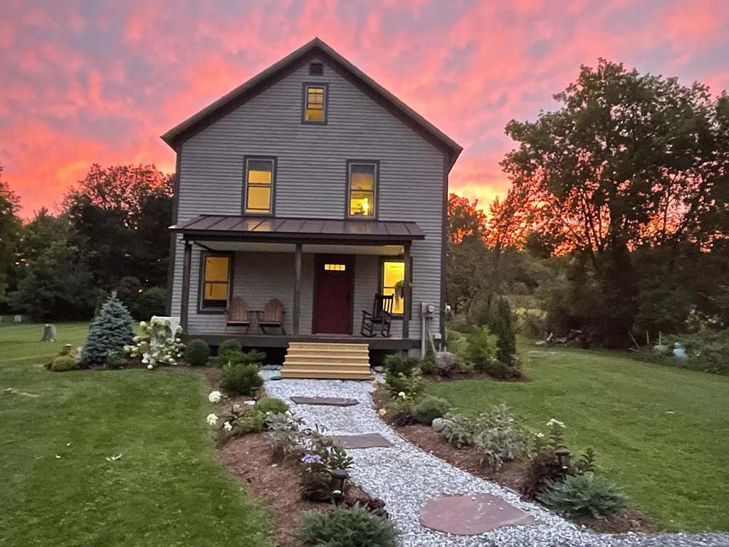 Charming Furnished Vermont Farmhouse Near Middlebury - Photo 1